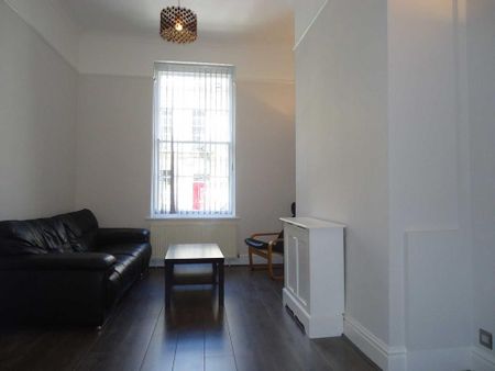 3 bedroom apartment to rent - Photo 3