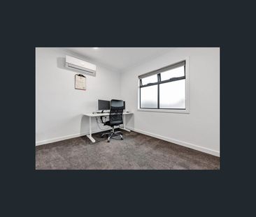 Sophisticated modern living - Photo 4