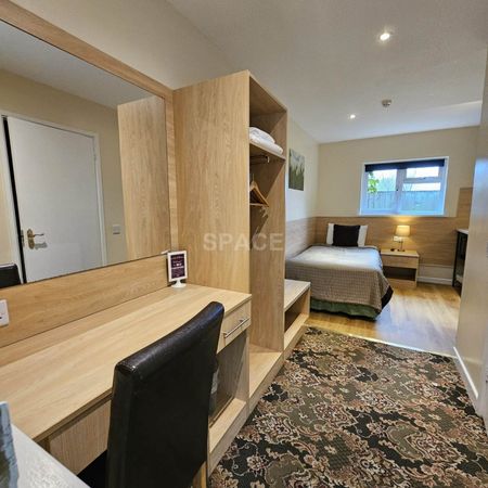 Connaught Road, Reading - Photo 3