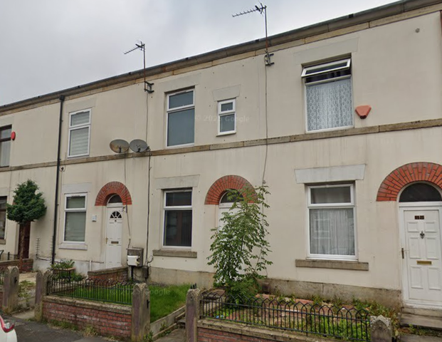 3 bedroom terraced house to rent - Photo 1