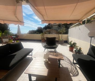 Appartement trois pièces avec terrasse et stationnement - Photo 1