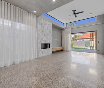 9a Andrews Avenue, Bondi NSW 2026 - House For Rent | Domain - Photo 1