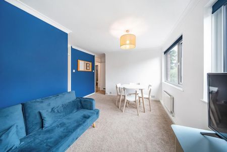 1 bedroom flat to rent - Photo 2