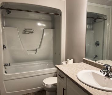 For Lease - 3400 Castle Rock Place Unit# 71, London South, Ontario - Photo 6