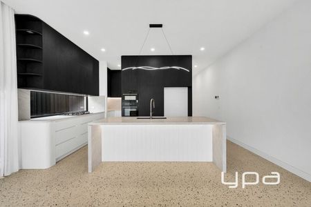 Luxury & Location: A Fresh Start in Niddrie - Photo 4