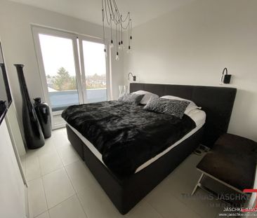 Penthouse – Umlaufende Terrasse – geringe Nebenkosten – zwei Stellp... - Photo 3