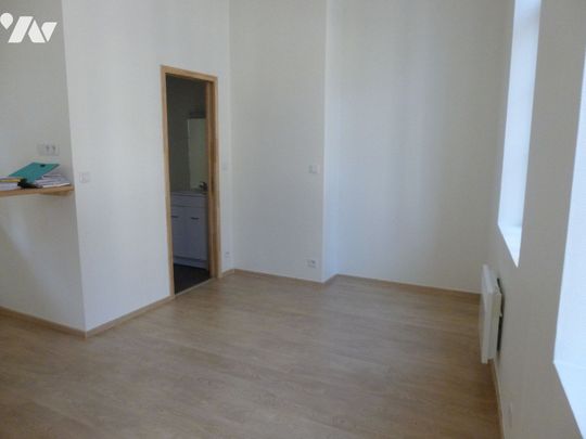 STUDIO A PROXIMITE DE LA CATHEDRALE ET DE LA GARE - Photo 1