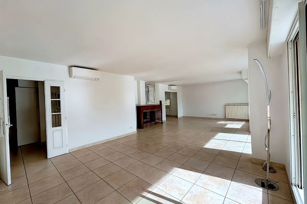 Location appartement 4 pièces, 124.09m², Nîmes - Photo 1