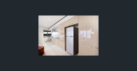 COVE | Furnished One Bedroom Apartment + Parking - Photo 3