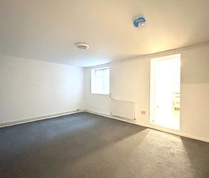 Royal Road, Ramsgate, CT11 9LE, Kent - Photo 2