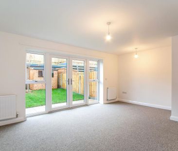 3 bedroom terraced house to rent - Photo 1