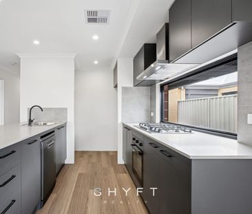 Space, Style & Serenity - Your Byford Escape Awaits - Photo 1