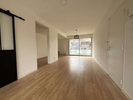 Location Appartement 5 pièces 100m² BOURGES 18000 - Photo 4