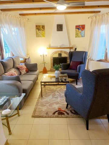 Villa for rent with 3 bedrooms and pool in Calpe for the winter season. - Foto 4