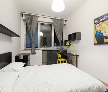 Via Ernesto Breda, Milan, Lombardy 20126 - Foto 1