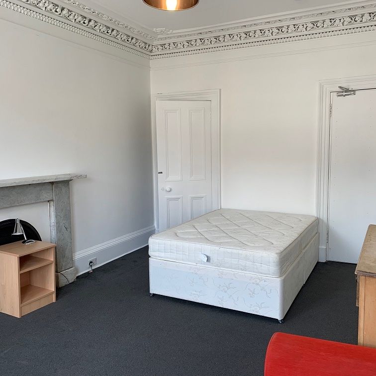 South Clerk Street, Edinburgh, EH8 9PT - Photo 1