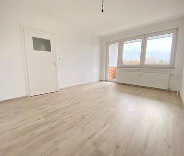 Schöne 3 Zimmerwohnung mit Balkon - Foto 4