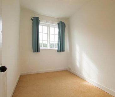 2 bedroom semi-detached house to rent - Photo 4