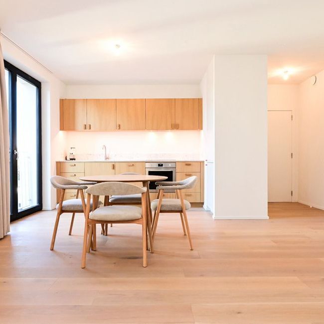 Appartement te huur in Sint-Joost-ten-Node voor € 1.550 met 2 slaapkamers - Photo 1