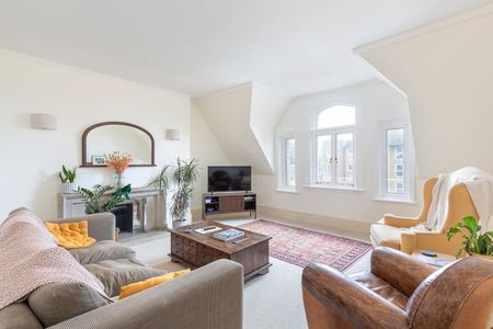 2 Bed Flat, Fourth Avenue, BN3 - Photo 2