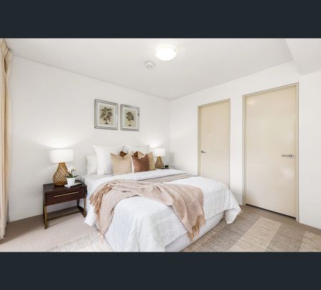 37/153 Lambert St, Kangaroo Point, Qld 4169 - Photo 2
