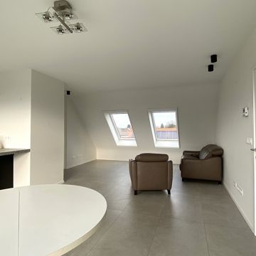 Modern dakappartement gelegen in het centrum - Photo 1