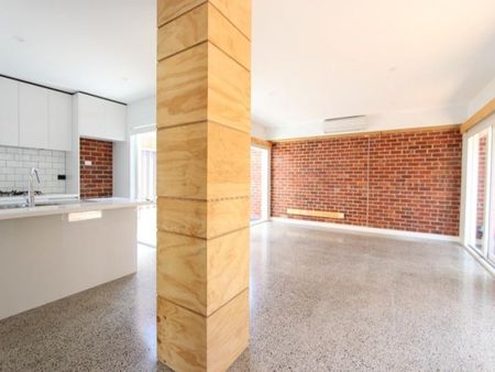 2/30 Keele Street, Collingwood VIC 3066 - Photo 2
