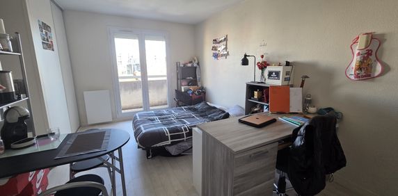 Location Appartement 1 pièce 20m² CLERMONT FERRAND 63000 - Photo 2