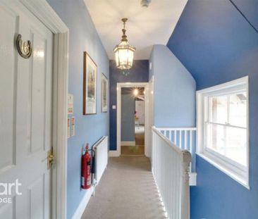 1 bedroom in a house share to rent - Photo 4