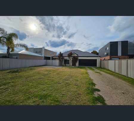 2/15 Noel Street, Wodonga, Vic 3690 - Photo 4