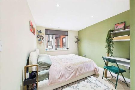 Southwell Park Road, Camberley, Surrey, GU15 - Photo 2