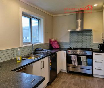 Family Haven in Westown – Spacious 4-Bedroom Home - Photo 1