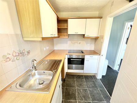 Weaverdale, Shoeburyness, Shoeburyness, Essex, SS3 8XL - Photo 5