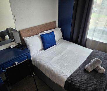 5 bedroom house to rent - Photo 1