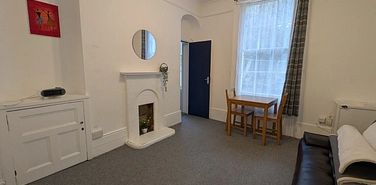 Laureston Place, Dover, CT16 1QX, Kent - Photo 2