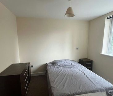 Flat to rent on - Photo 3