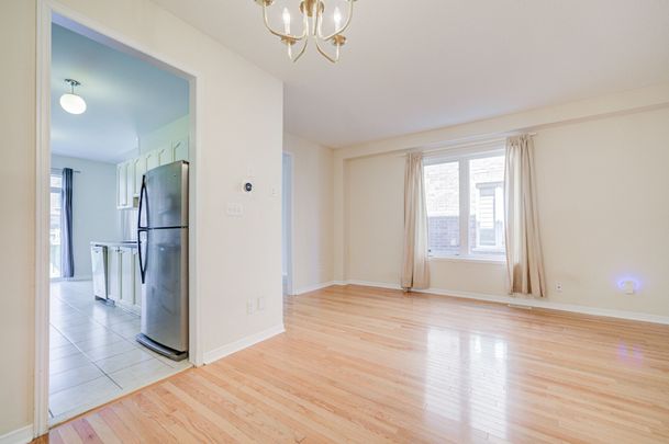 For Lease - 30 London Pride Drive, Richmond Hill, Ontario - Photo 1