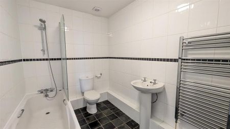 1 bedroom flat to rent - Photo 2