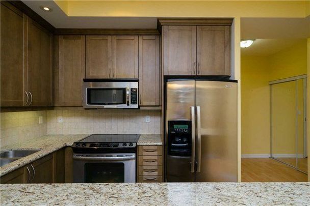 For Lease - 628 Fleet Street Unit# 302, Toronto, Ontario - Photo 1