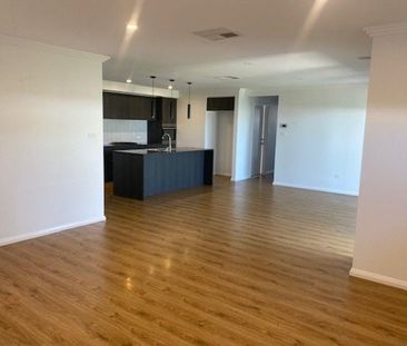 4/12 Beetson Street Boorooma NSW - Photo 6