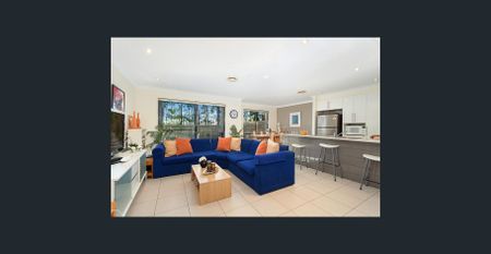 MODERN TOWNHOUSE IN QUIET COMPLEX - Photo 2