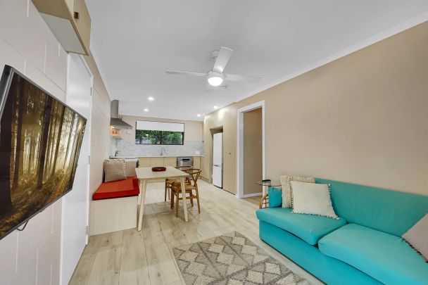 50m Walk To Beach - Fully Furnished - Photo 1