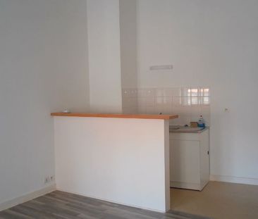 Location Appartement 2 pièces 49m² LA ROCHELLE 17000 - Photo 4
