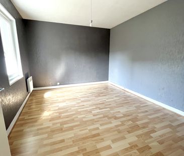 Location Appartement 3 pièces 57m² FECAMP 76400 - Photo 1