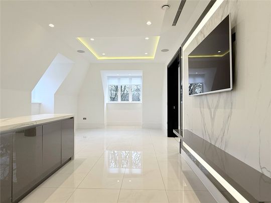 The Residence, Camlet Way, Hadley Wood - Photo 1