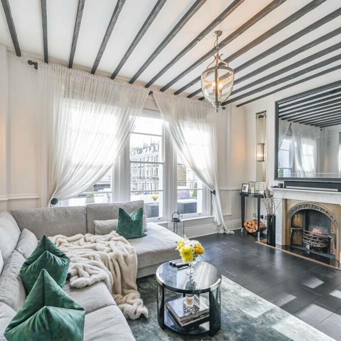 3 Bed End Terrace, Cambridge Street, SW1V - Photo 1