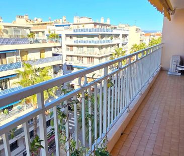 Location Appartement 2 pièces 53m² ANTIBES 06160 - Photo 4