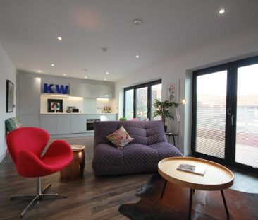 2 bedroom penthouse to rent - Photo 1