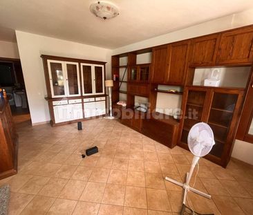 Villa a schiera 3 locali, buono stato, Lavinio Mare, Anzio - Photo 2