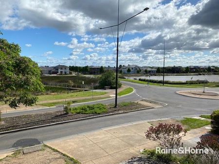 91 Waterways Boulevard, Williams Landing, VIC 3027 - Photo 2